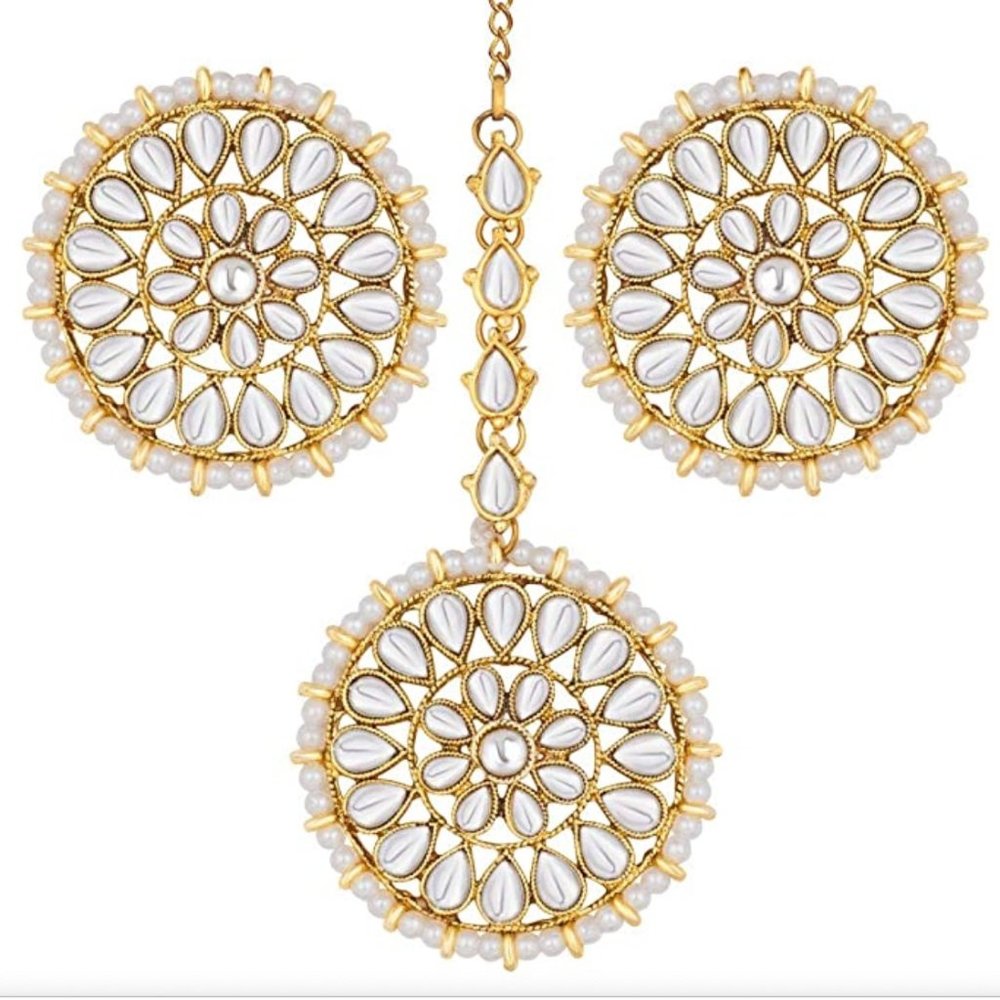 Kundan Beaded Round Earrings with Maang Tikka Set